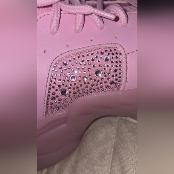 Steve Madden Bubblegum Pink Women's Sneakers - Picture 5 of 6